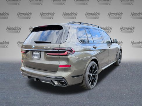 Used 2026 BMW X7 xDrive40i image 7