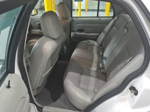 Used 2003 Ford Crown Victoria LX RWD image 6