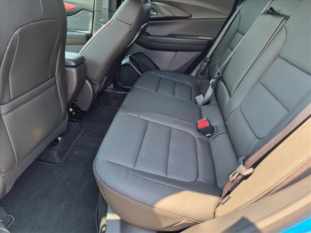 Used 2025 Chevrolet TrailBlazer RS w/ Driver Confidence Package FWD image 16