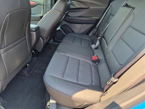 Used 2025 Chevrolet TrailBlazer RS w/ Driver Confidence Package FWD image 16