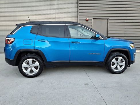 Used 2019 Jeep Compass Latitude image 10