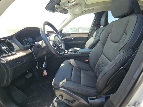 Used 2025 Volvo XC90 B6 Plus AWD/4WD image 5