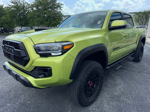 Used 2022 Toyota Tacoma TRD Pro AWD/4WD image 9