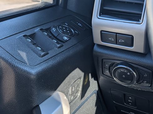 Used 2019 Ford F250 Lariat image 21