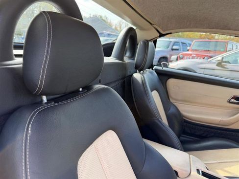 Used 2001 Mercedes-Benz SLK 320 image 13