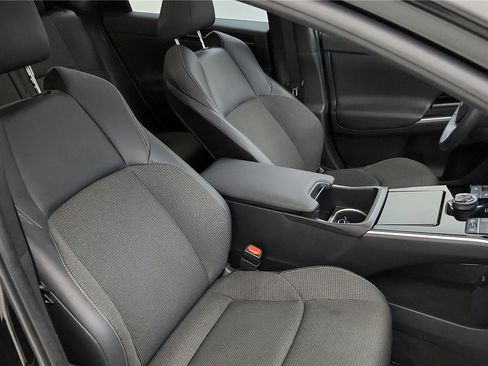 Used 2023 Toyota bZ4X XLE image 43