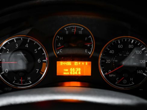 Used 2015 Nissan Armada Platinum image 26