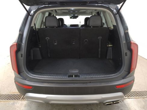 Used 2021 Kia Telluride S FWD image 29