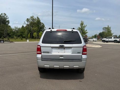 Used 2011 Ford Escape XLT w/ 201A Rapid Spec Order Code AWD/4WD image 4