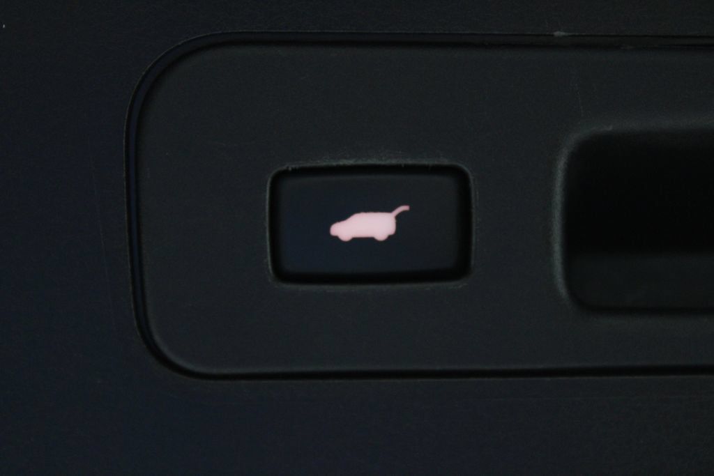 Used 2017 Acura MDX FWD image 17