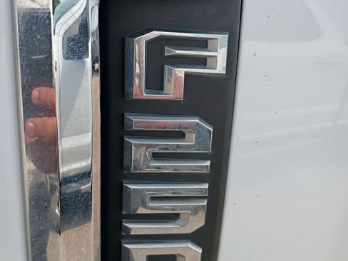 Used 2021 Ford F250 XLT AWD/4WD image 11