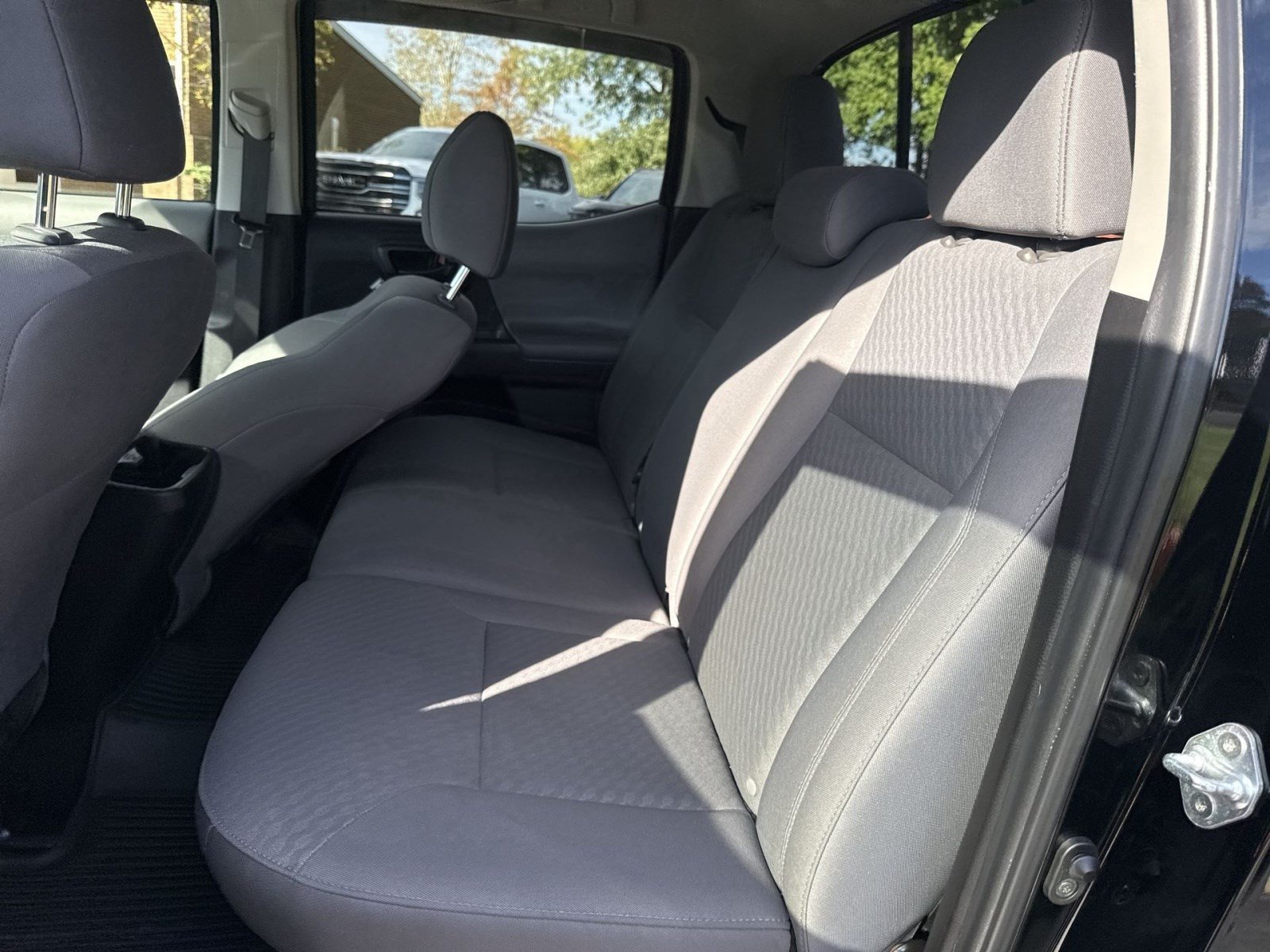 Used 2023 Toyota Tacoma SR5 RWD image 21