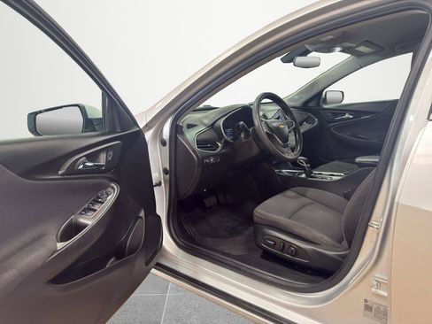 Used 2022 Chevrolet Malibu LT FWD image 10