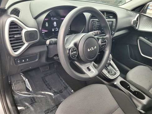 Used 2023 Kia Soul LX w/ Option Group 015 image 12