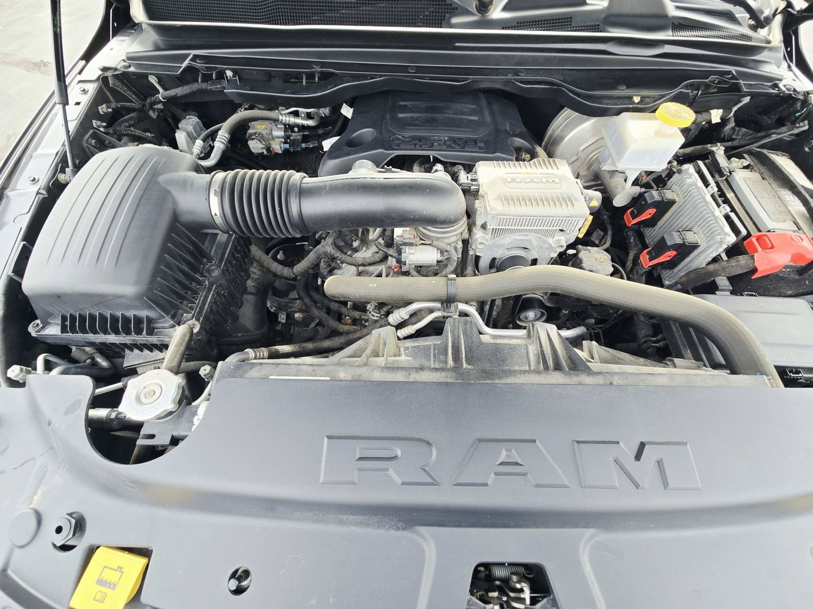 Used 2020 RAM 1500 Laramie w/ Sport Appearance Package AWD/4WD image 21