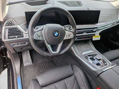 New 2026 BMW X7 xDrive40i AWD/4WD image 3