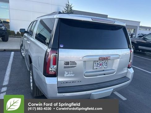 Used 2017 GMC Yukon XL SLT w/ Open Road Package image 7