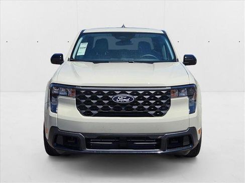 New 2025 Ford Maverick XLT w/ XLT Luxury Package image 5