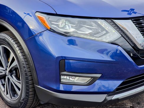 Used 2018 Nissan Rogue SL w/ Premium Package image 7