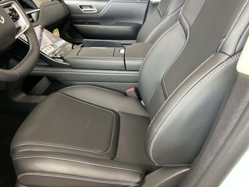 New 2026 INFINITI QX80 Pure w/ Cargo Package AWD/4WD image 13
