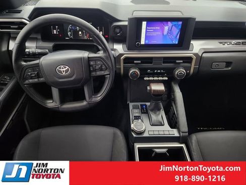 Used 2025 Toyota Tacoma SR5 image 26
