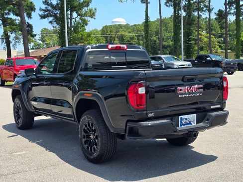Used 2026 GMC Canyon Elevation w/ Convenience Package RWD image 3