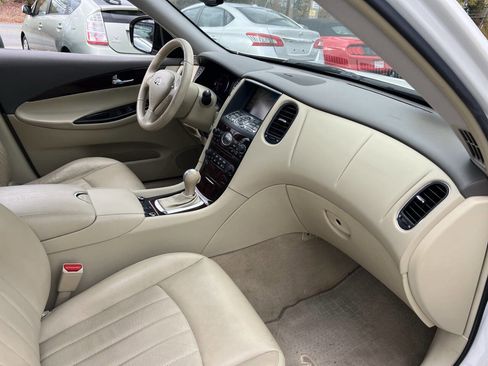 Used 2010 INFINITI EX35 Journey image 10