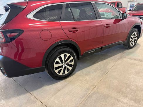 Certified 2022 Subaru Outback Premium AWD/4WD image 17