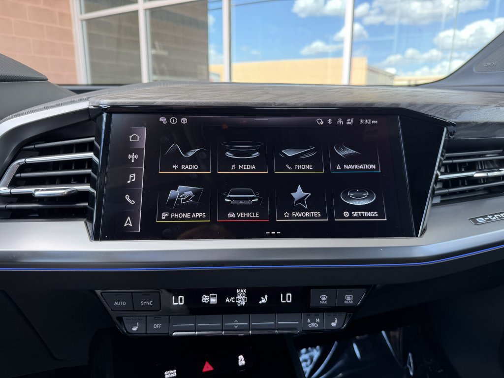 Used 2023 Audi Q4 e-tron Premium Plus w/ Premium Plus AWD/4WD image 21