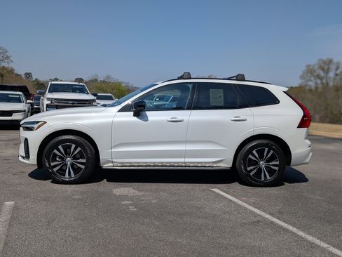 Used 2024 Volvo XC60 B5 Core image 6