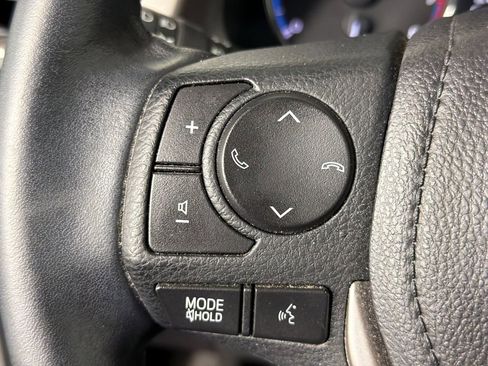 Used 2018 Toyota RAV4 Limited w/ Advanced Technology Package FWD image 26