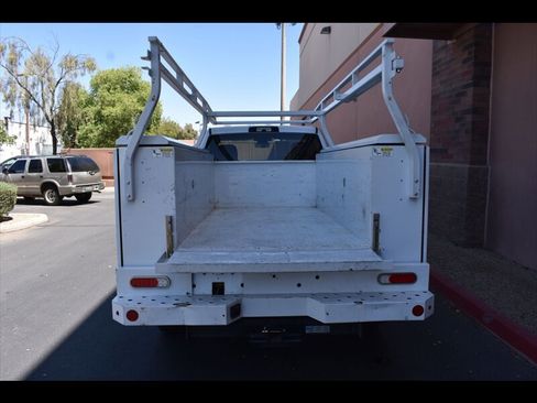 Used 2022 RAM 2500 Tradesman RWD image 25