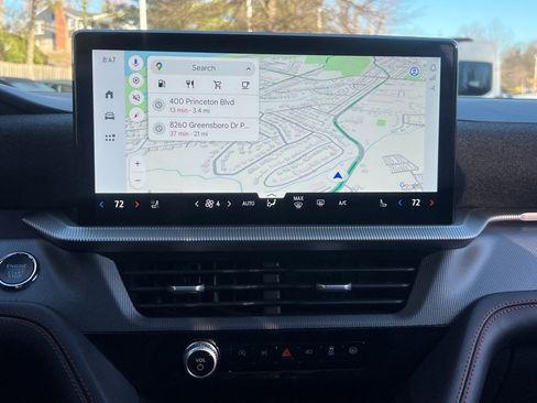 Used 2025 Ford Explorer ST image 21