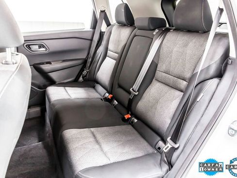 Used 2025 Nissan Rogue SV image 31