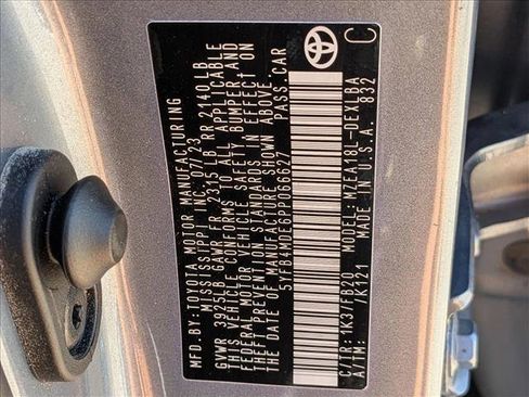 Used 2023 Toyota Corolla LE image 23