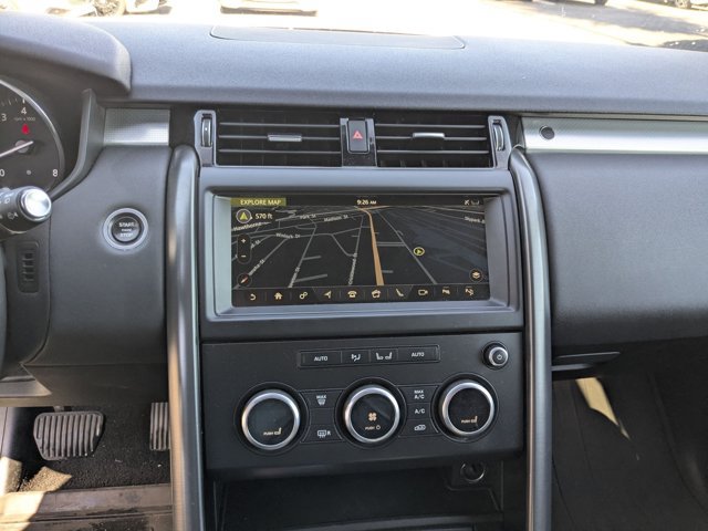Used 2020 Land Rover Discovery Landmark AWD/4WD image 11