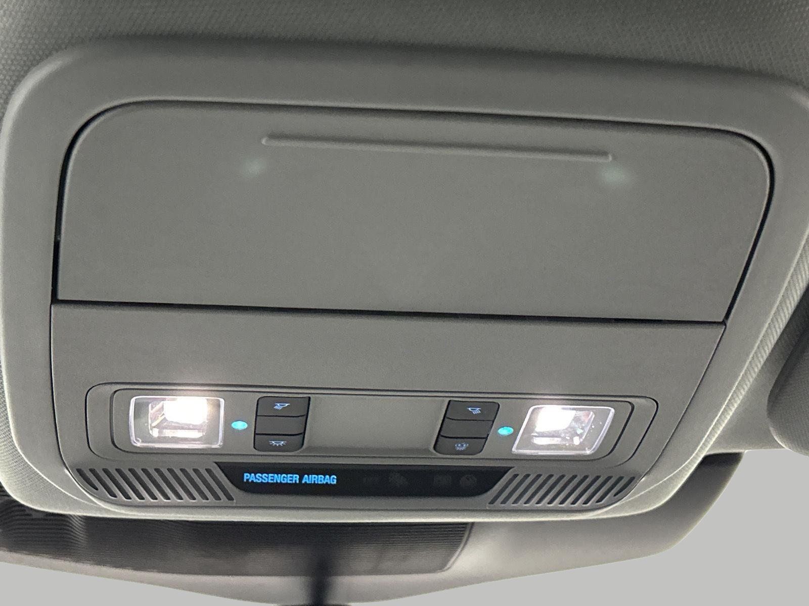 Used 2024 Ford Explorer XLT w/ Equipment Group 202A AWD/4WD image 19
