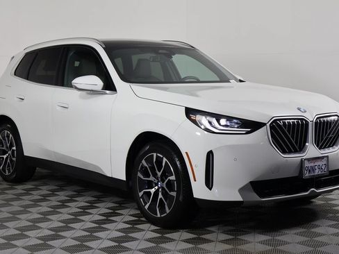 Used 2026 BMW X3 xDrive30i w/ Convenience Package AWD/4WD image 3