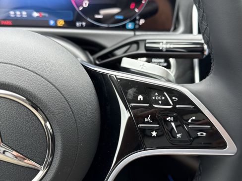 Used 2025 Mercedes-Benz E 350 Sedan image 23