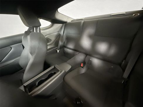 Certified 2025 Toyota GR86 image 31