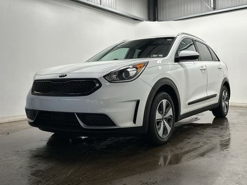 Used 2017 Kia Niro LX image 27