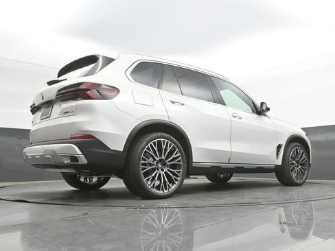 New 2026 BMW X5 sDrive40i RWD image 51