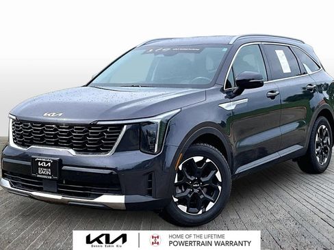 Certified 2025 Kia Sorento S FWD image 1