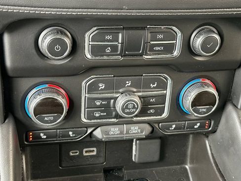 Used 2021 Chevrolet Tahoe LT RWD image 25