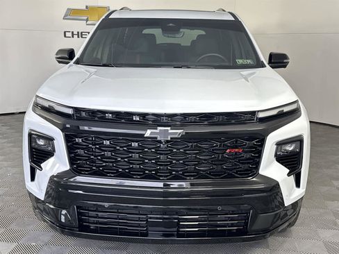 Certified 2026 Chevrolet Traverse RS w/ LPO, Floor Liner Package image 8