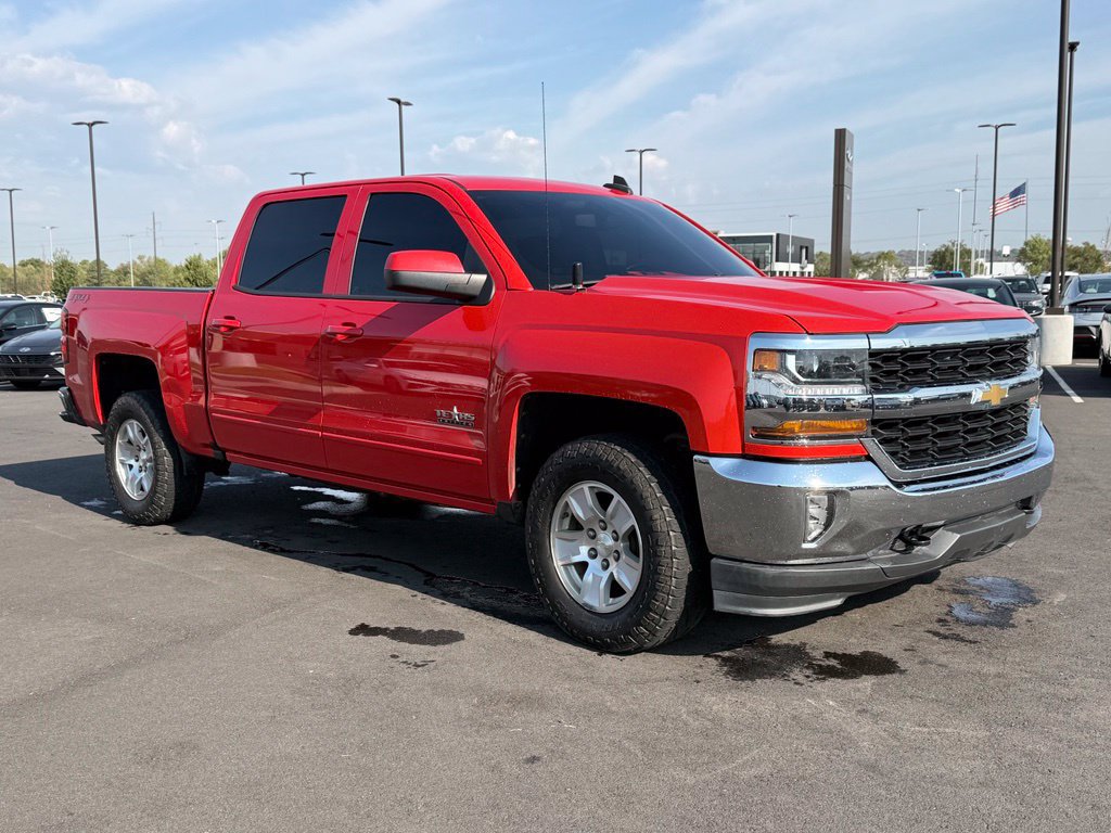 Used 2018 Chevrolet Silverado 1500 LT w/ Texas Edition AWD/4WD image 3