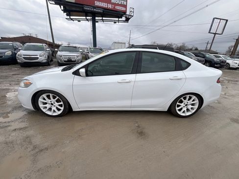 Used 2014 Dodge Dart SE w/ Convenience Group image 2