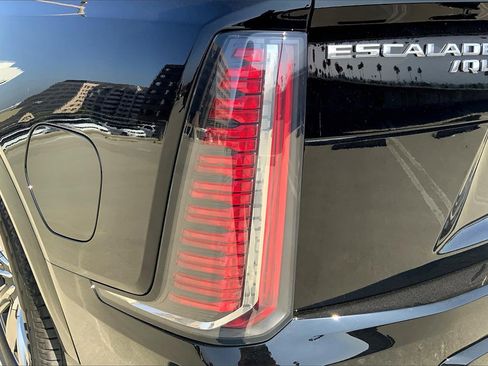 New 2026 Cadillac Escalade IQL Luxury image 15