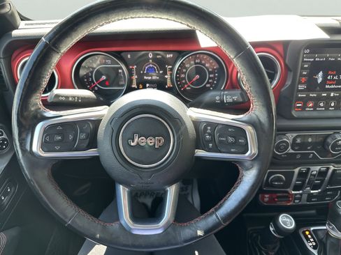 Used 2020 Jeep Gladiator Rubicon image 16