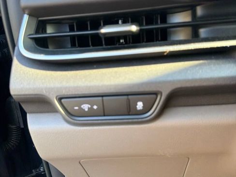 Certified 2025 Kia Carnival EX FWD image 17